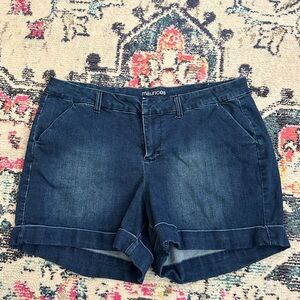 Maurices Dark Denim Cuffed Shorts size 22